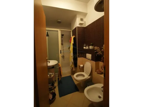 Tirane, shitet apartament 2+1 Kati 6, 95 m² 205.000 € 