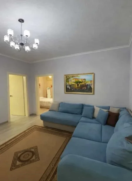 Tirane, jepet me qera apartament 2+1 Kati 8, 85 m² 570 € (Rruga Androkli Kostallari)