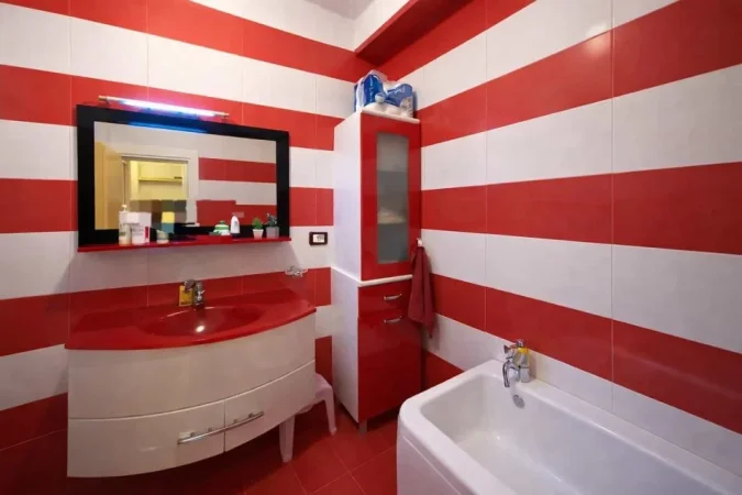 Tirane, jepet me qera apartament 2+1 Kati 8, 85 m² 570 € (Rruga Androkli Kostallari)