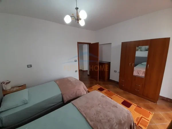 Tirane, jepet me qera apartament 2+1 Kati 5, 80 m² 670 € (perballe ambasades polake)