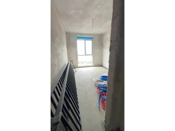 Tirane, shitet apartament 1+1+Ballkon Kati 6, 70 m² 91.000 € 