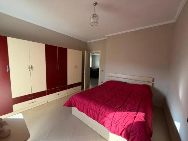 Durres, jepet me qera apartament 2+1+Ballkon Kati 6, 96 m² 400 € (durres)