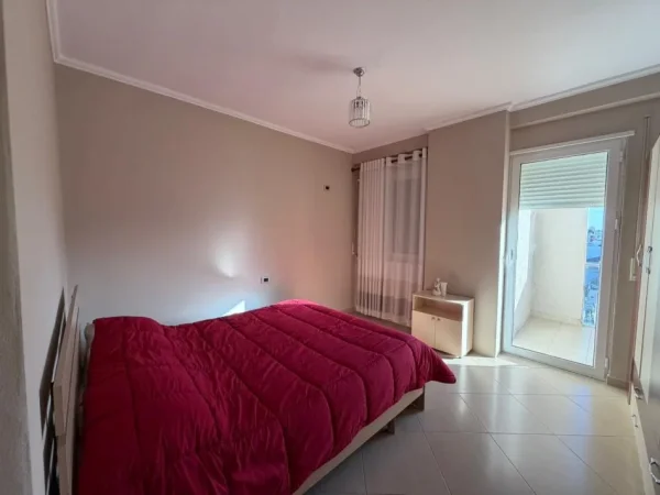 Durres, jepet me qera apartament 2+1+Ballkon Kati 6, 96 m² 400 € (durres)