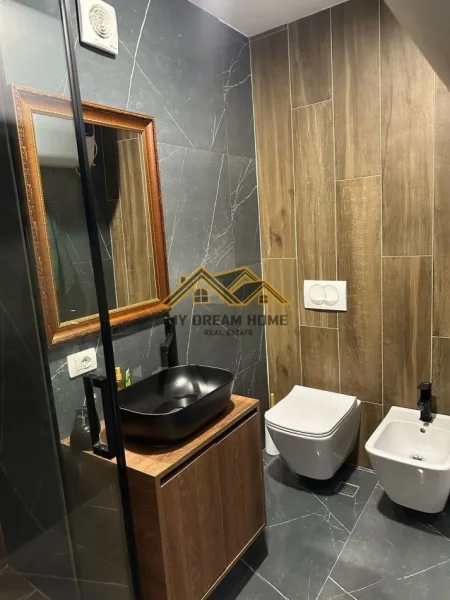 Durres, shitet apartament 1+1 , 132 m² 360.000 € (vollga)