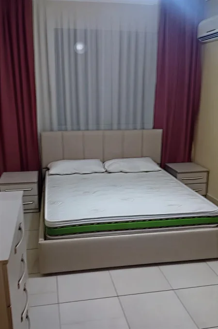 Tirane, jepet me qera apartament 1+1+Ballkon Kati 2, 82 m² 450 € (e diskutueshme) (Astir, Kompleksi Fratari)