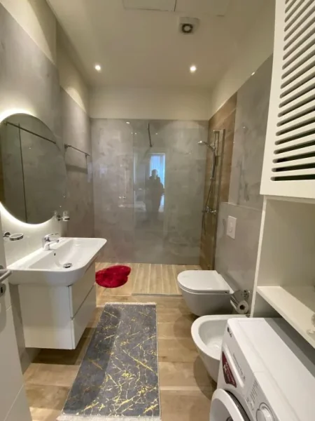 Tirane, jepet me qera apartament 2+1 Kati 12, 113 m² 1.600 € (Rruga e Elbasanit)