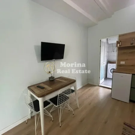 Tirane, jepet me qera garsonier Kati 2, 40 m² 450 € (Shkolla e Bashkuar)