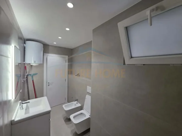 Tirane, shitet apartament 2+1 Kati 1, 74 m² 165.000 € 