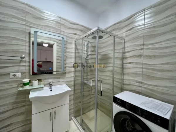 Tirane, jepet me qera apartament 1+1+Ballkon Kati 6, 60 m² 600 € (“Gjimnazi Partizani”, Tiranë)