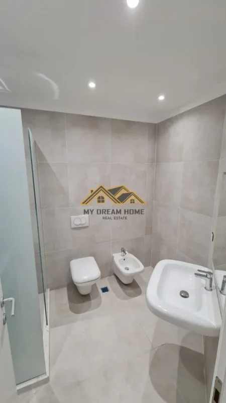 Durres, shitet apartament 1+1 , 156 m² 250.000 € (vollga)