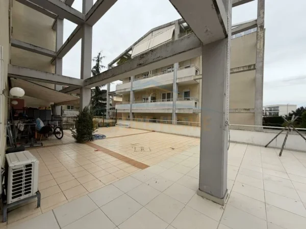 Tirane, shitet apartament 2+1 , 254 m² 348.000 € (TEG)