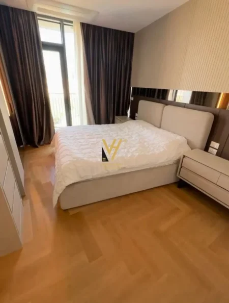 Tirane, shitet apartament 2+1+Ballkon Kati 6, 116 m² 650.000 € (LIQENI ARTIFICIAL)