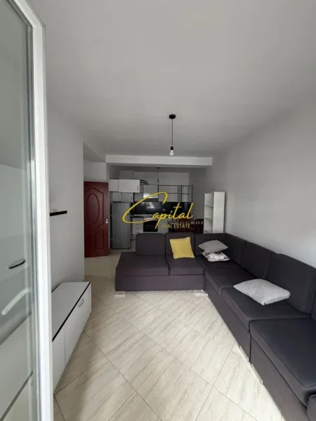 Tirane, jepet me qera apartament 1+1 Kati 3, 77 m² 400 € (ASTIR)