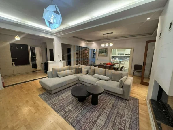 Tirane, shitet apartament 2+1 Kati 7, 151 m² 460.000 € (Myslym shyr)