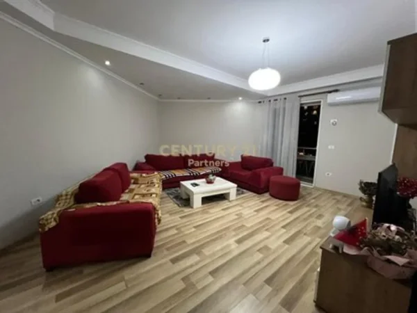 Tirane, jepet me qera apartament 1+1 Kati 4, 63 m² 550 € (Stadiumi Dinamo partners133148)