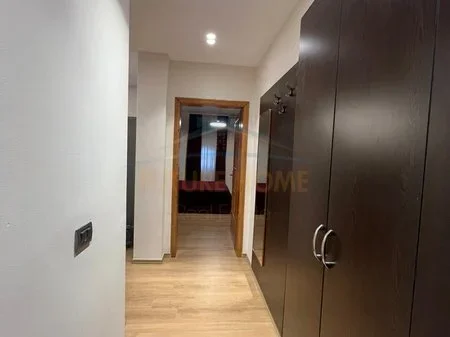 Tirane, jepet me qera apartament 2+1 Kati 6, 68 m² 650 € 