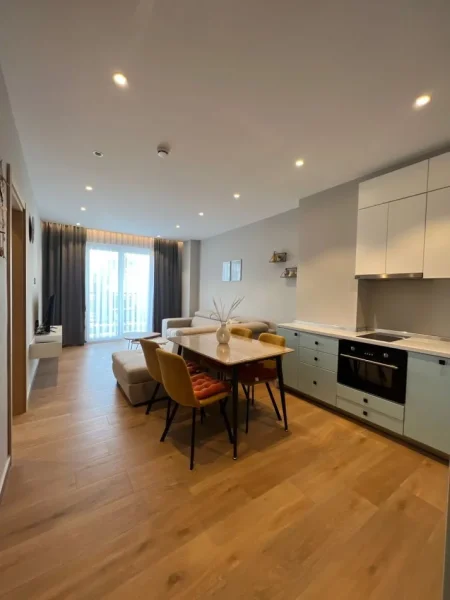 Tirane, shitet apartament 1+1+Ballkon Kati 3, 70 m² 150.000 € (golem)