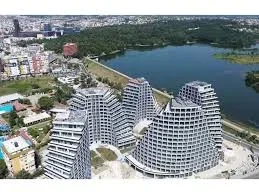 Tirane, jepet me qera apartament 1+1 Kati 7, 71 m² 1.350 € (Lake View)