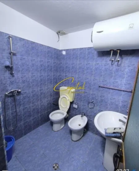 Tirane, jepet me qera apartament 1+1 Kati 1, 40 m² 400 € (5 MAJI)