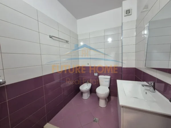 Tirane, shitet apartament 2+1+Ballkon Kati 2, 99 m² 200.000 € (Don Bosko)