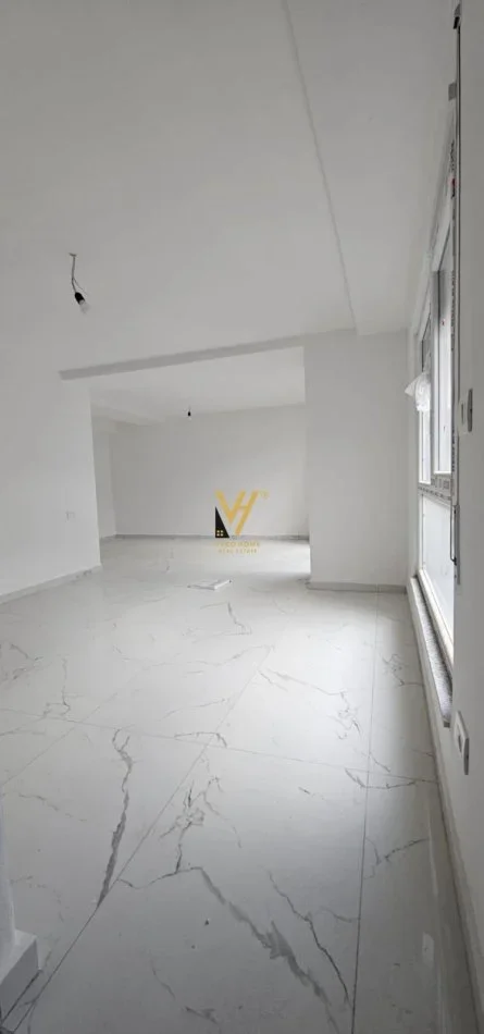 Tirane, shitet apartament duplex 2+1+BALLKON Kati 0, 158 m² 150.860 € (GOLEM)