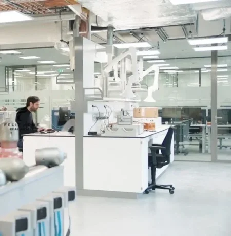 Tirane, jepet me qera ambjent biznesi Kati 0, 195 m² 6.000 € (SHESHI SKENDERBEJ)