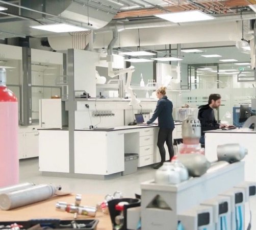 Tirane, jepet me qera ambjent biznesi Kati 0, 195 m² 6.000 € (SHESHI SKENDERBEJ)