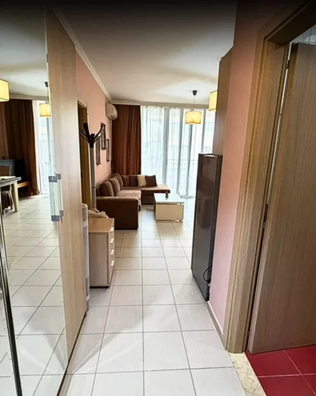 Tirane, jepet me qera 1+1+Ballkon Kati 2, 550 € 