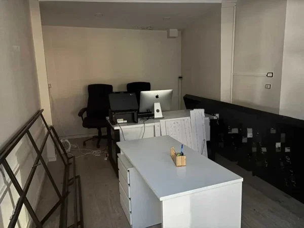 Tirane, jepet me qera dyqan Kati 0, 25 m² 720 € (Rruga Tish Dahia)