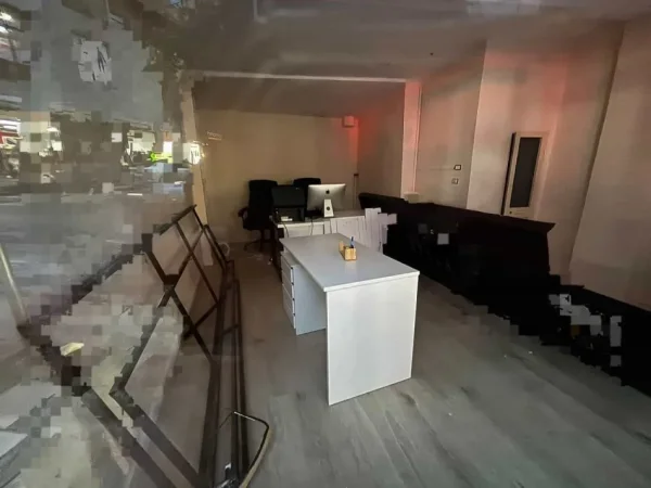 Tirane, jepet me qera dyqan Kati 0, 25 m² 720 € (Rruga Tish Dahia)