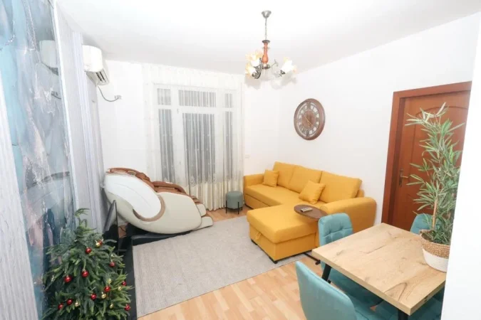 Tirane, jepet me qera apartament 2+1 Kati 2, 100 m² 700 € (Kopshti Botanik)