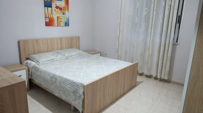 Tirane, jap me qera apartament 2+1+Ballkon Kati 4, 90 m² 630 € (Don Bosko, afer Shkolles Qazim Turdiu)