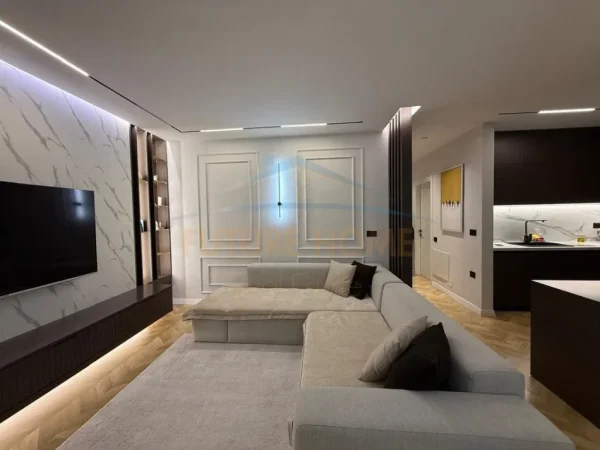 Tirane, shitet apartament 2+1 Kati 2, 105 m² 242.000 € (Kopshti Botanik)