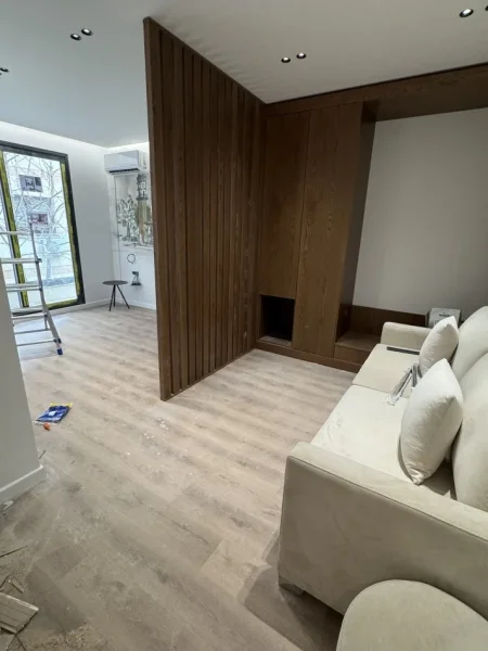 Tirane, jepet me qera hotel Kati 2, 200 m² 3.500 € (Rruga Pjeter Bogdani)