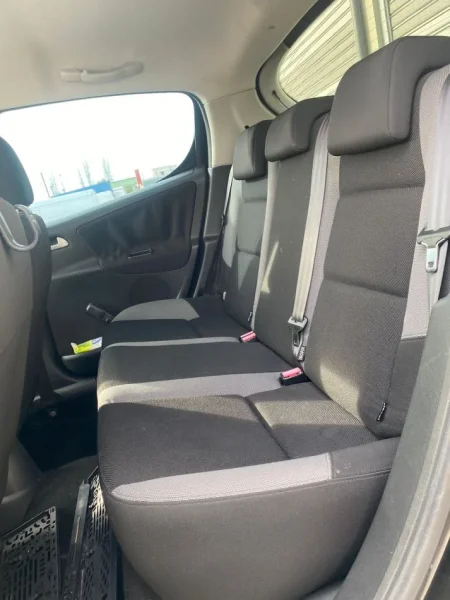 Durres, shitet makine Peugeot 207 Nafte, e zeze manuale Kondicioner 101.000 km 4.800 €