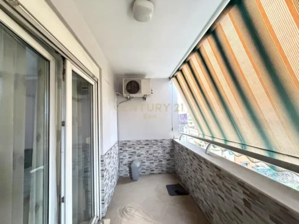 Tirane, jepet me qera apartament 2+1+Ballkon Kati 6, 120 m² 1.100 € (stadiumi air albania)