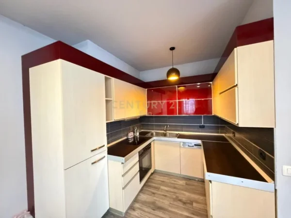 Tirane, jepet me qera apartament 2+1+Ballkon Kati 6, 120 m² 1.100 € (stadiumi air albania)