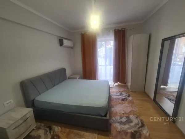 Tirane, jepet me qera apartament 1+1 Kati 2, 70 m² 600 € (rruga e durresit)