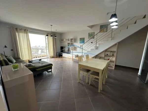 Tirane, shes apartament 2+1+Ballkon Kati 4, 121 m² 260.000 € 