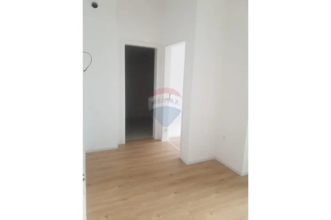Tirane, shitet apartament 1+1 , 46 m² 72.000 € 