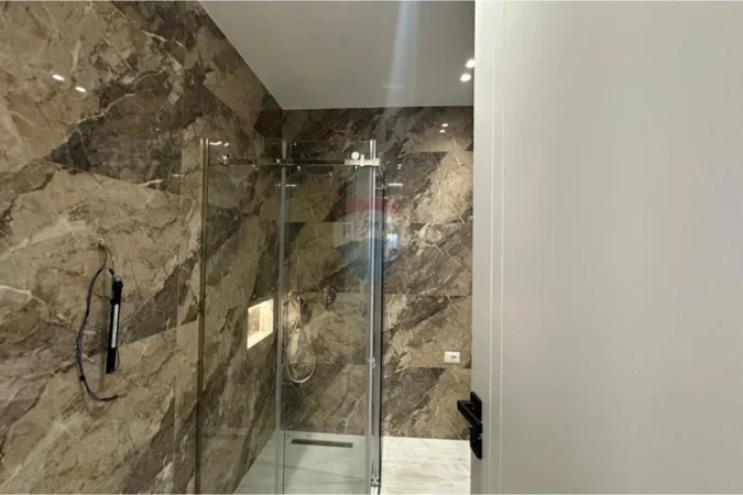 Tirane, shitet apartament , 92 m² 310.000 € 