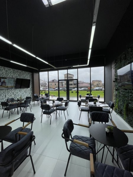 Tirane, jepet me qera dyqan Kati 0, 141 m² 1.100 € (Rruga Dervish Luzha)