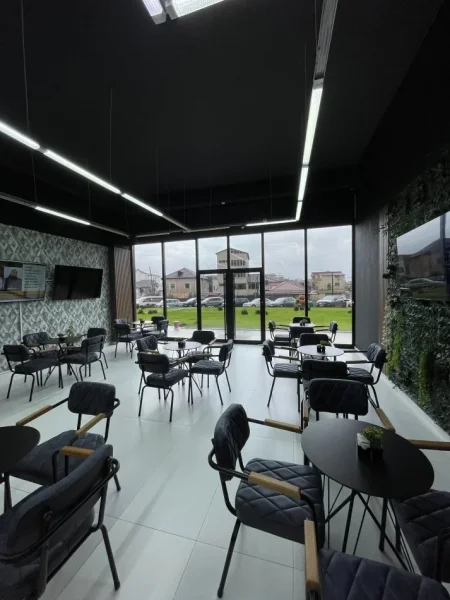 Tirane, jepet me qera dyqan Kati 0, 141 m² 1.100 € (Rruga Dervish Luzha)