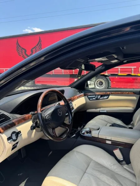 Tirane, shitet makine s class Nafte, e zeze automatik Kondicioner 7.500 €