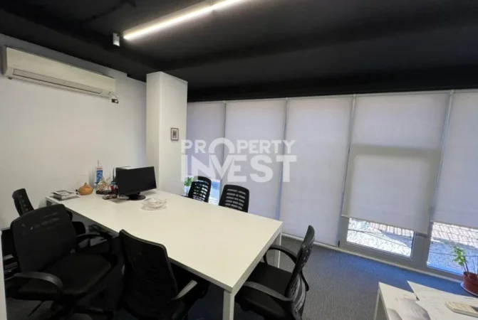 Tirane, jepet me qera zyre Kati 3, 72 m² 1.100 € (Pazari i Ri)