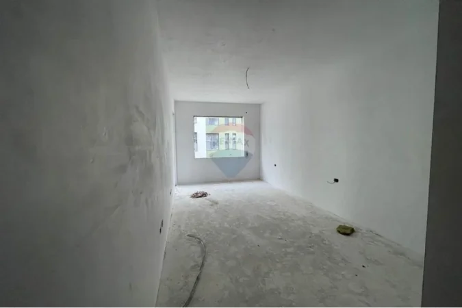 Tirane, shitet apartament 2+1 Kati 3, 93 m² 109.000 € (Paskuqan)