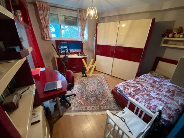 Tirane, shitet apartament 2+1+Ballkon Kati 2, 106 m² 280.000 € (URA E TABAKEVE)