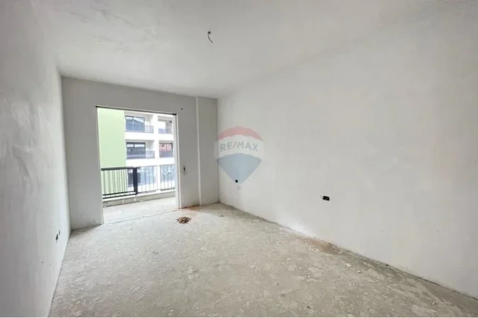 Tirane, shitet apartament 1+1+Ballkon Kati 4, 72 m² (Paskuqan)