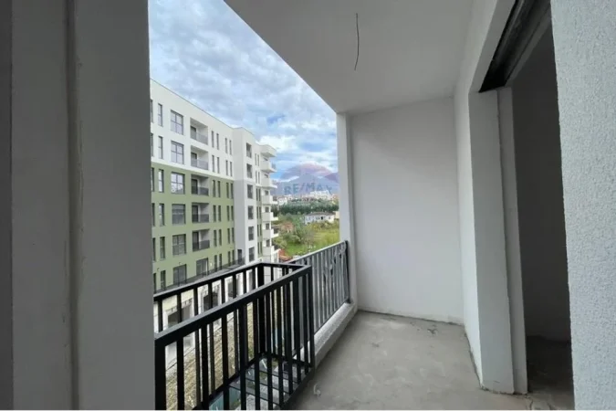 Tirane, shitet apartament 1+1+Ballkon Kati 4, 72 m² (Paskuqan)