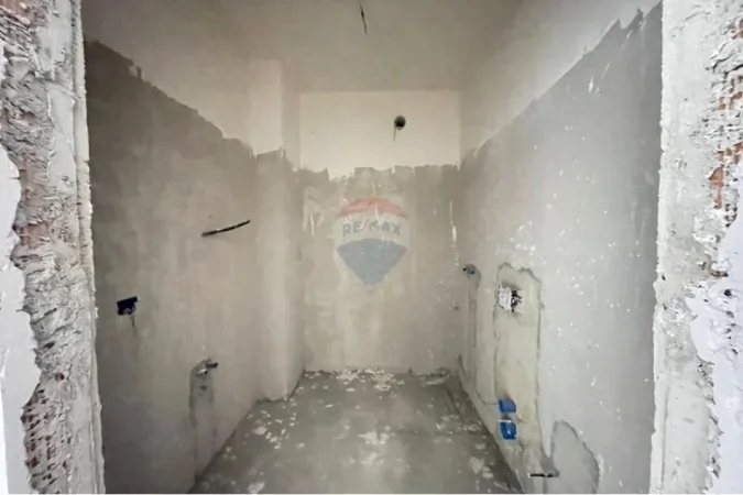 Tirane, shitet apartament 1+1+Ballkon Kati 4, 72 m² (Paskuqan)